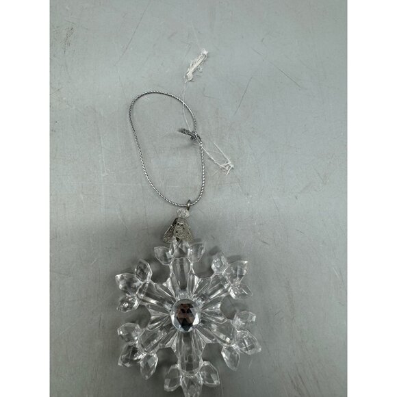 set of 2 plastic Snowflake Hanging Ornament With Feathers & Iridescent Beads - Picture 7 of 12